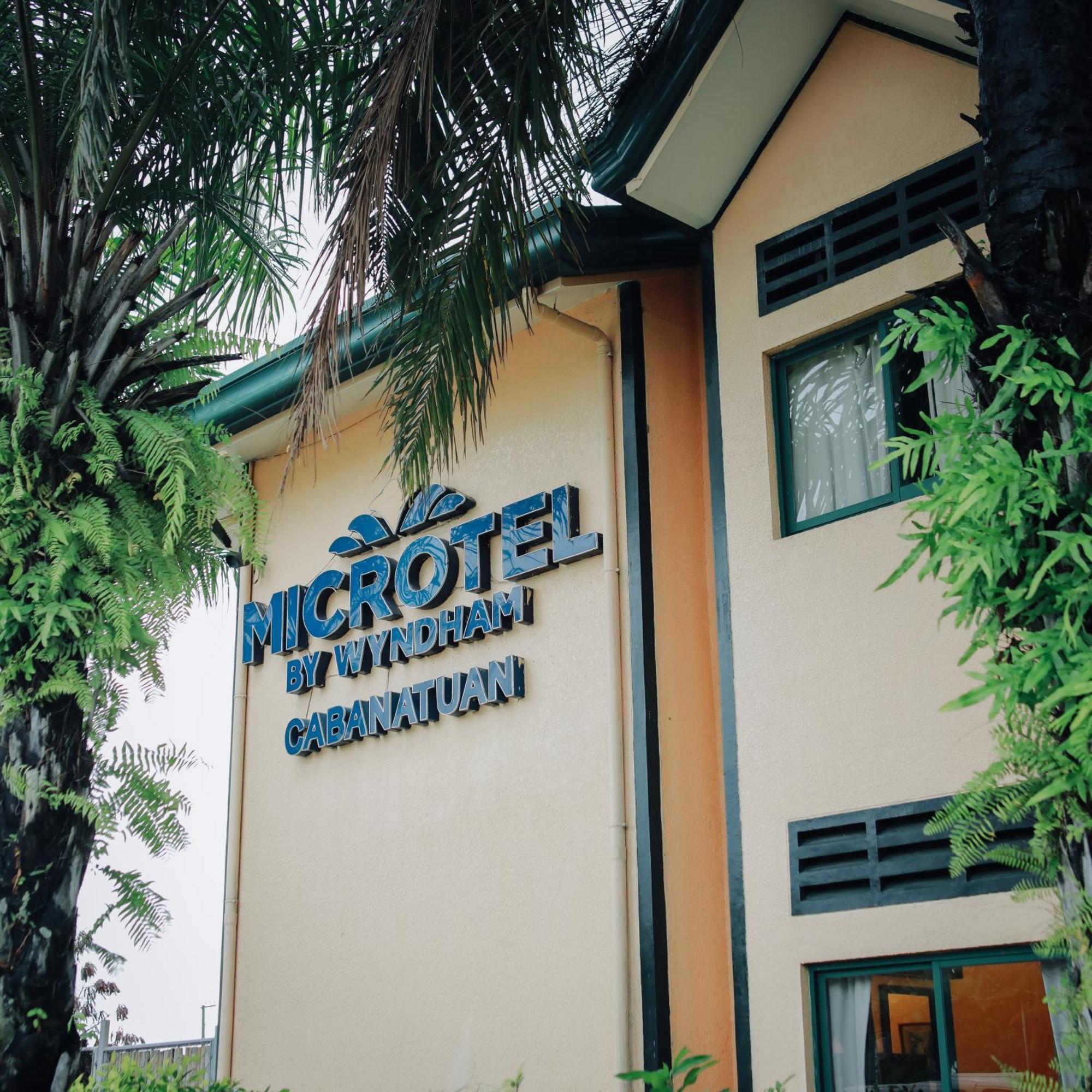 Microtel By Wyndham Cabanatuan Ngoại thất bức ảnh