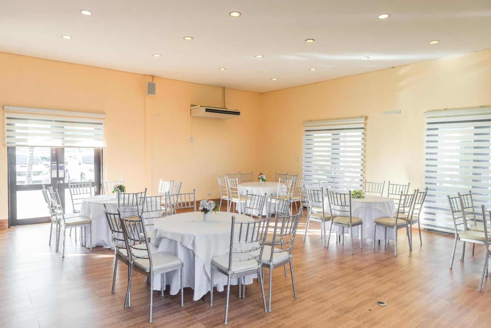 Microtel By Wyndham Cabanatuan Ngoại thất bức ảnh