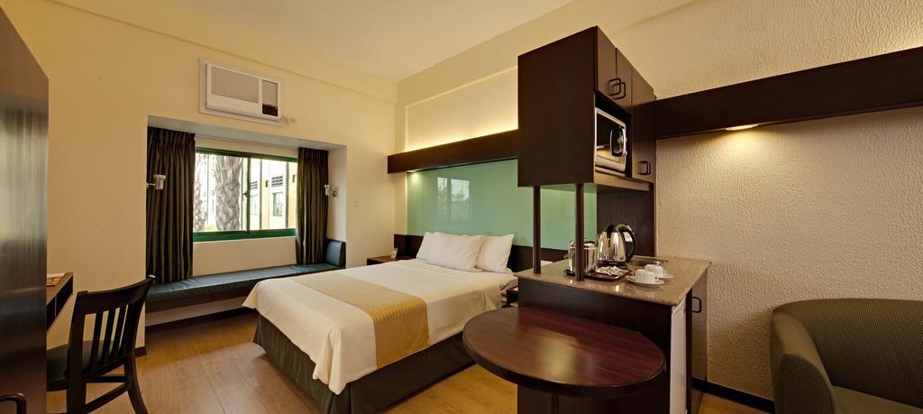 Microtel By Wyndham Cabanatuan Ngoại thất bức ảnh